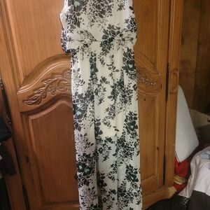 Charming Charlie Black and White Floral Maxi Dress
